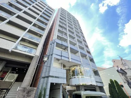 ロイヤルメゾン宝塚【12階】の外観