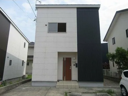 愛知県常滑市飛香台7丁目【一戸建】の外観