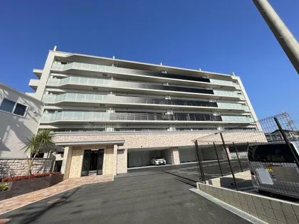 プレジオ宝塚ASIAN【5階】の外観