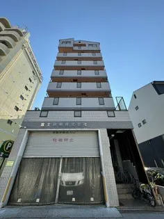 ラカーサ【3階】の外観