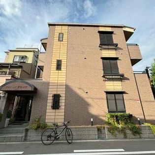 ファミールグランデサウス館【1階】の外観