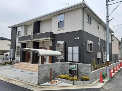 ラリュール【2階】の外観