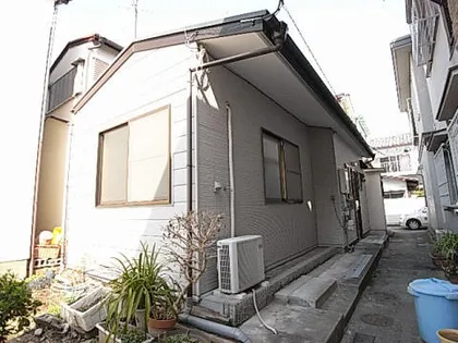 兵庫県川西市南花屋敷3丁目【一戸建】の外観