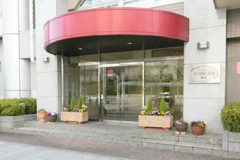 ジュネスコート桜山【911号室】の玄関