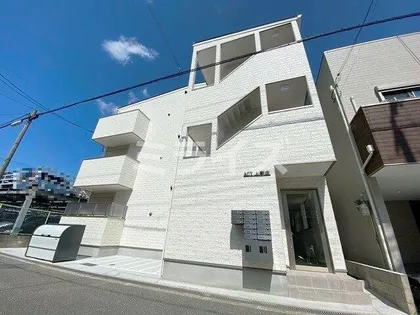 Act上新庄【3階】の外観