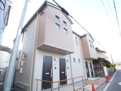 ルーエ段上【102号室】の外観