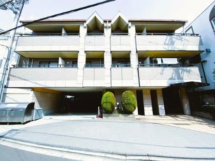 ロンモンターニュ小阪【3階】の外観