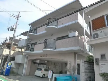 川辺マンション【3階】の外観