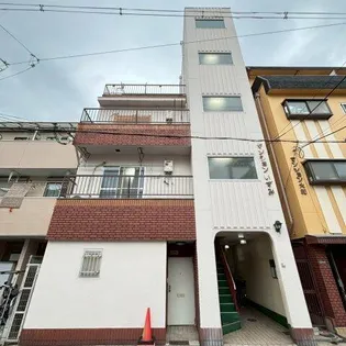 マンションいずみ【1階】の外観