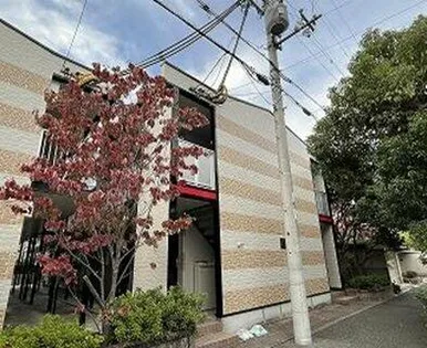 レオパレスプラムヒルズ【2階】の外観