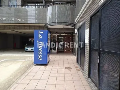 ラフィネス薬院イーストタワー【10階】の玄関