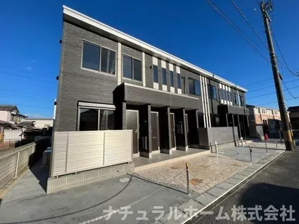 コンテ吉川【201号室】の外観