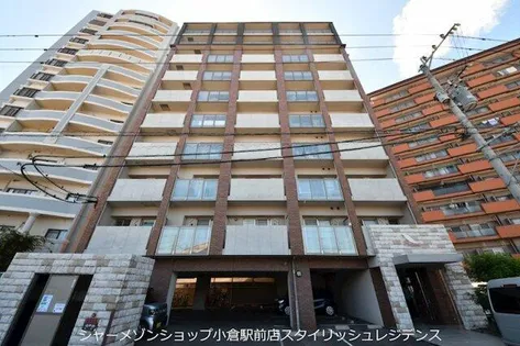 プルーム下到津【4階】の外観