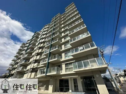 ゼスタ浄水駅前の画像