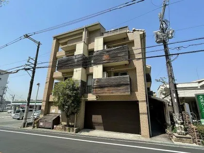 大阪府豊中市大字上新田【マンション】の外観