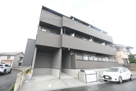 セレニティ下木田B棟【3階】の外観