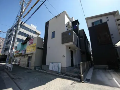 アールグレイス中島町【1階】の外観