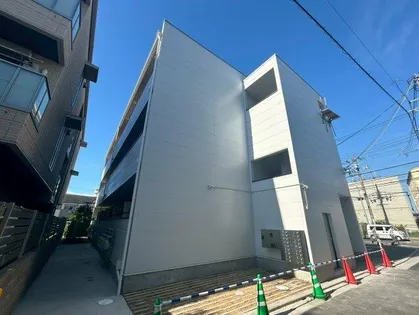 大阪府堺市西区鳳東町3丁【アパート】の外観