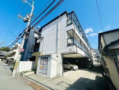 リーベハイツ青山【1階】の外観