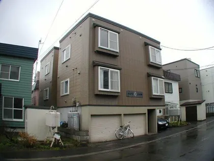 MAPLEHILLS南郷【301号室】の外観