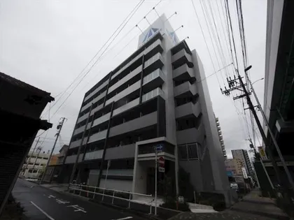 メイプル岩塚本通【6階】の外観