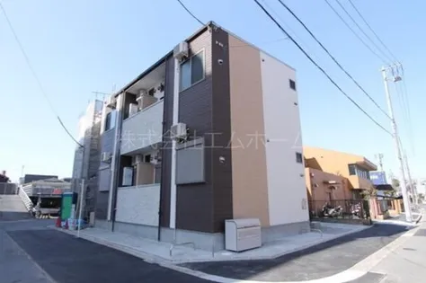 クローバーコート日比野【1階】の外観