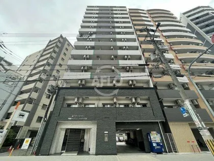 アドバンス西梅田ラシュレ【8階】の外観