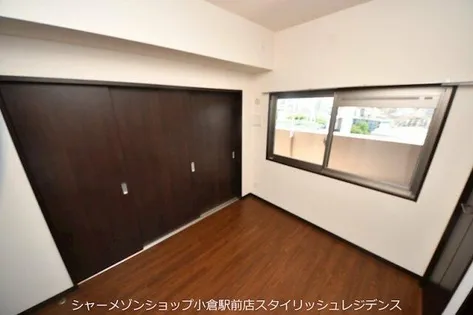 フェリシエ三萩野【10階】の間取り