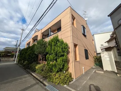 MAISON PINOの画像