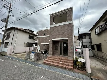 ガーラ鳴尾【2階】の外観