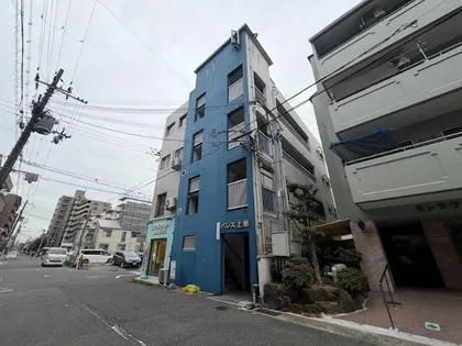 パレス上原【3階】の外観