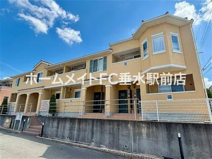 ラッフィナート・カーサ弐番館【1階】の外観