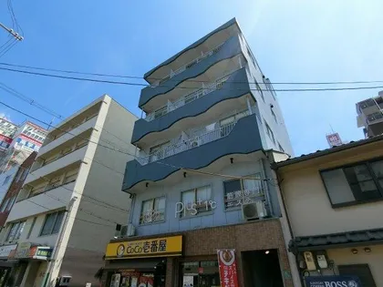マンションパロット【4階】の外観