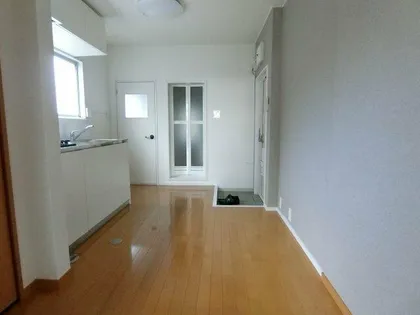 マンションパロット【4階】の居間