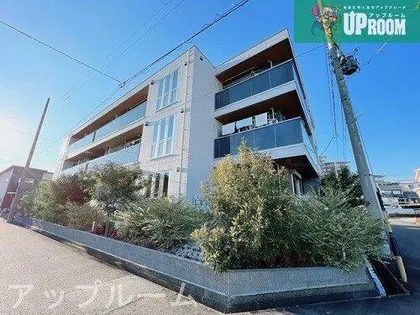 グランシャリオ篠木【3階】の外観