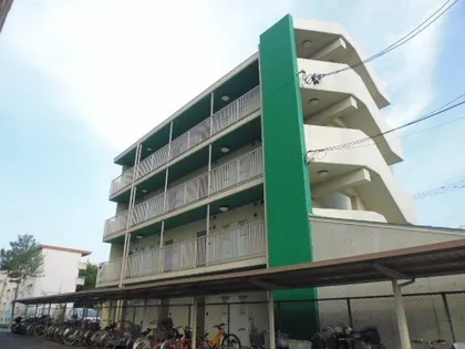 アベニュー大宝【1階】の外観