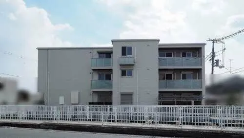 グランド・ソレイユ A棟【1階】の外観