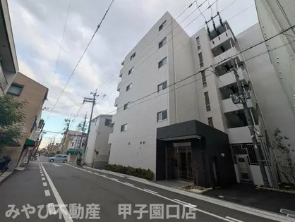 リブネスコート西宮鳴尾【3階】の外観