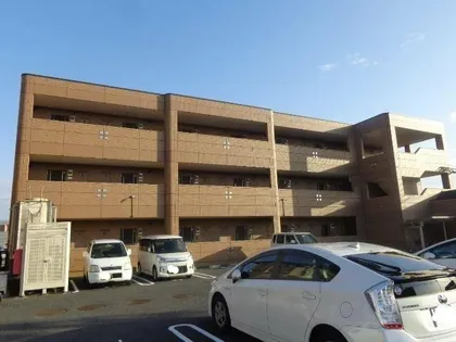 グランアモール青山【1階】の外観