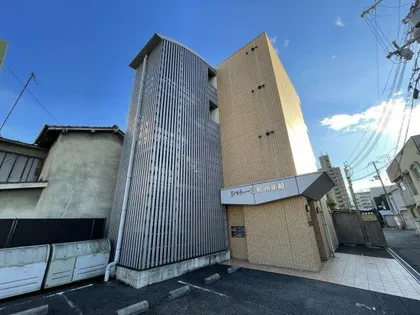 シャトー三和南車崎【401号室】の外観