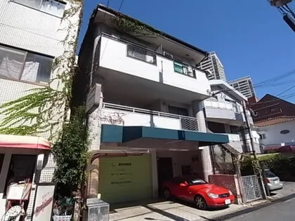 宝塚マナーハウス【3階】の外観