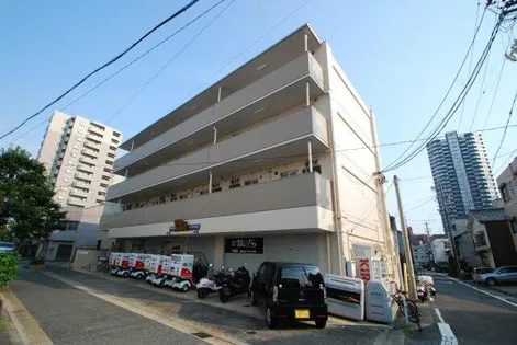 コーポ千種【2階】の外観