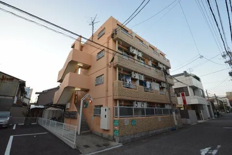 サンシャインサツキ【2階】の外観