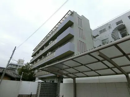 ラ・ヴェルデューア茶臼山【3階】の外観