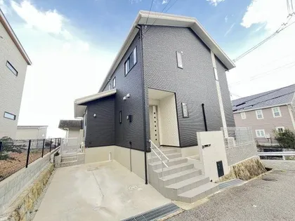 兵庫県宝塚市青葉台1丁目【一戸建】の外観