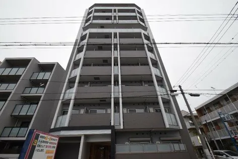 コートバスク【3階】の外観