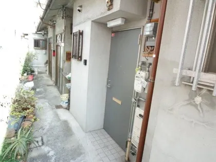 兵庫県川西市栄町【テラスハウス】の外観