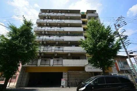 ドール新栄【3階】の外観