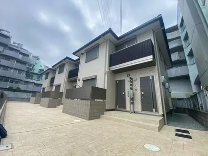 レジデンスUT【1階】の外観