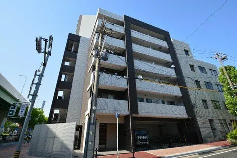 スティングレイつるま【6階】の外観